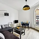 Eiffel Tower & Grenelle - 2br - Cityapartmentstay * Paris